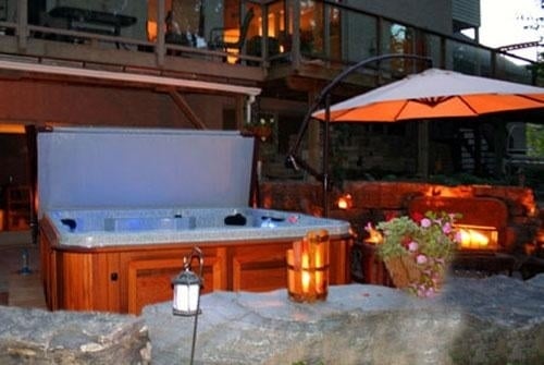 Hot Tub Umbrellas for Ultimate Relaxation