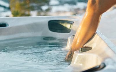 6 Benefits of Soaking in a Hot Tub